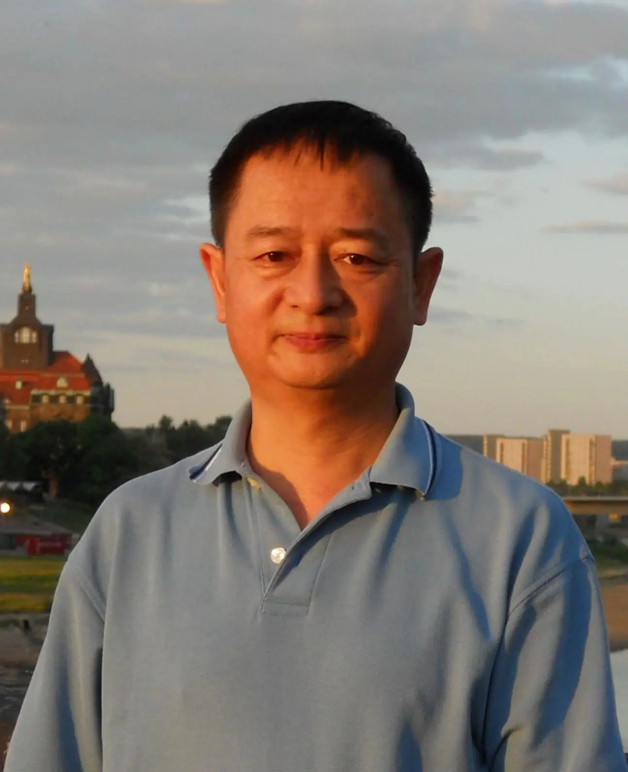 吕子厦